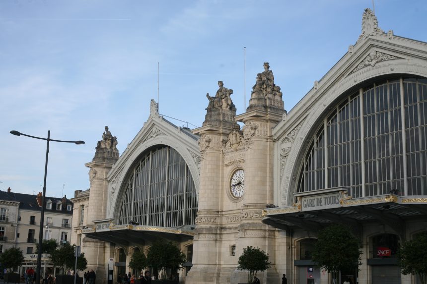 トゥール駅